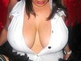 Entra ahora al videochat con Domina Tits